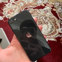 آیفون se2020