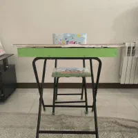میز و صندلی کار کرده