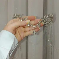 ارائه انواع اکسسوری عروس تاج تور ریسه بادبزن دستکش