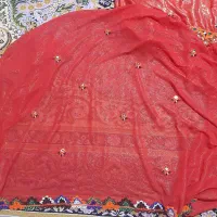 لباس خوشرنگ قرمز|لباس|پیپ, |دیوار