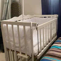 گهواره کنار تخت مادر|تخت و صندلی بچه|ساری, |دیوار