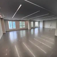 عباس آباد شریعتی ۱۷۰ متر تجاری با بالکن