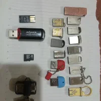 فلش ۳۳گیگ و ۱۶گیگ.توضیحاتو بخون در خدمتم.