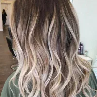 ناخن کار و رنگ و مش|آرایشگاه و سالنهای زیبایی|تهران, زعفرانیه|دیوار