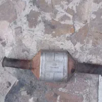 کاتالیزور انواع ماشین رو به بالاترین قیمت خریدارم|خدمات موتور و ماشین|اسفراین, |دیوار