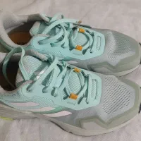 کتانی زنانه آدیداس Adidas اصل خریداری از کانادا|کیف، کفش، کمربند|تهران, کوهک|دیوار