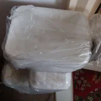 دیس پلاستیکی و قفس پرنده