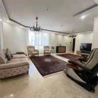 ۶۲متر نوساز/فول امکانات با بالکن/حوالی مترو صادقیه