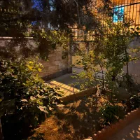 105متر-50متر-تراس-و-حیات-در-اختیار-پاتریس