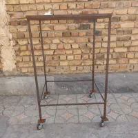 چهار پایه نه
