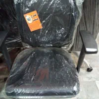 صندلی اداری.مدیریتی|صندلی و نیمکت|قم, شاه ابراهیم|دیوار