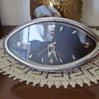 ساعت رومیزی قدیمی