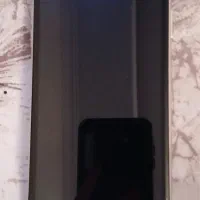 اپل iPhone 11 با حافظهٔ ۲۵۶ گیگابایت
