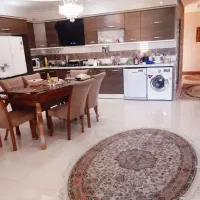 آپارتمان ۱۴۲ متری پذیرایی بزرگ در کریم آباد