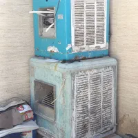 مقداری وسایل به فروش میرود