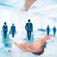 استخدام نیروی کار آقا ساده در شرکت کامپیوتر