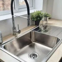 تاسیسات. لوله کشی آب و فاضلاب و نصب شیر آلات