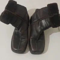 بوت زنانه چرم اصل داخل پرز سایز۴۰