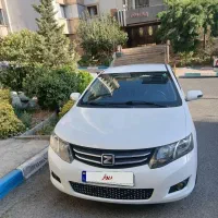 آریو مدل ۹۷ کاملا سالم بدون رنگ کم کارکرد واقعی