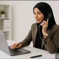 منشی خانم یا دفتر دار