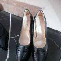 2عدد کفش چرم مجلسی درحدنوفقط یکباراستفاده شده