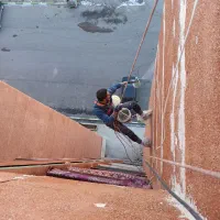 تعمیرات نما بدون داربست پیچ رولپلاک، نصب سنگ و..|خدمات پیشه و مهارت|قزوین, |دیوار