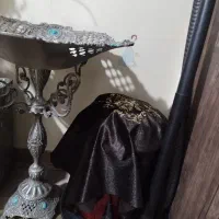 میوه خوری  پایه دار کنار سالنی