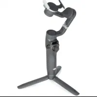 پایه نگهدارنده گوشی  osmo mobaile 6 برند dji|لوازم جانبی موبایل و تبلت|شیراز, شهرک فرزانگان|دیوار