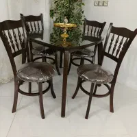 میز نهارخوری ۴نفره شیک وتمیز(درحدنو)