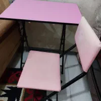 میز تحریر صورتی