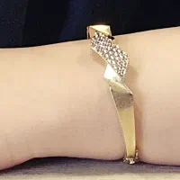 دستبند طلا مفقود شده