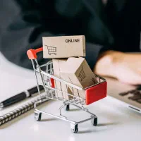 استخدام نیروی خانم مرکز تماس و فروش تلفنی