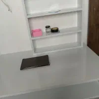 میز و شلف مناسب ناخون کار