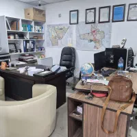 منشی دفتردار