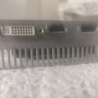 مانیتور led 19 اینچ و کارت گرافیک 1 گیگ DDR5|قطعات و لوازم جانبی رایانه|اسلامشهر, شهرک قائمیه|دیوار