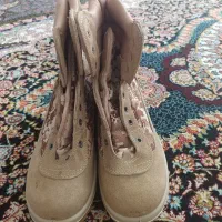 پوتین|کیف، کفش، کمربند|پرند, فاز ۵|دیوار