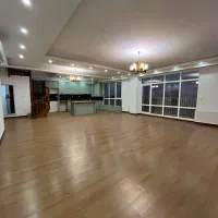 پنت هاوس رویایی*۱۵۰متر +۵۰متر حیاط*تاپ لوکیشن