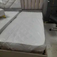 تخت پارچه ای با کفی با تاج ضخیم|تخت و سرویس خواب|یزد, |دیوار