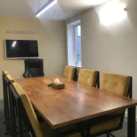 اتاق جلسات ( دفتر کار اشتراکی)