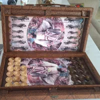 تخته نرد|اسباب‌‌بازی|اندیشه, اندیشه فاز ۵|دیوار