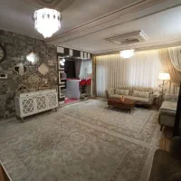 فروش دو طبقه روی پیلوت ۳۱۰متر نظام آباد