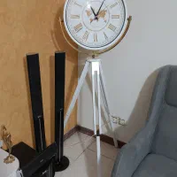 ساعت ایستاده