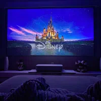 فروش و نصب پروژکتور برای منازل کافه ویلا و مدارس