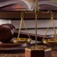 وکیل پایه یک با ۱۰ سال سابقه مشاوره رایگان