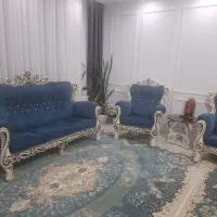 مبلمان۷نفره همراه با ساعت و آینه و کنسول