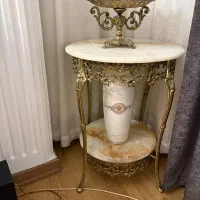 میز برنجی و ظرف پذیرایی میوه خوری