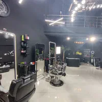 به یک آرایشگر مرد جوان حرفه ای نیازمندیم