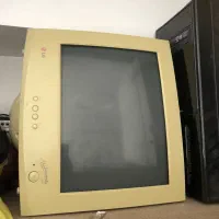 مانیتور کاملا سالم