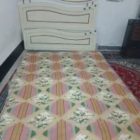 یک تخت دونفره