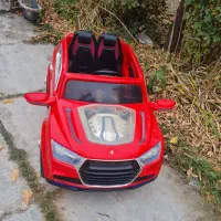 ماشین شارژی قرمز مدل سانتافه|اسباببازی بچه|نیر (اردبیل), |دیوار